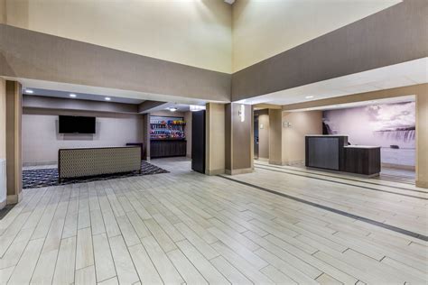 luxury hotels batavia ny.